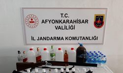 Afyonkarahisar’da litrelerce sahte alkol ve uyuşturucu ele geçirildi