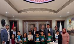 Başkan Erol küçük yazarları ağırladı