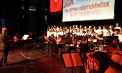 İzmit Sanat Akademisi’nden muhteşem yıl sonu konseri