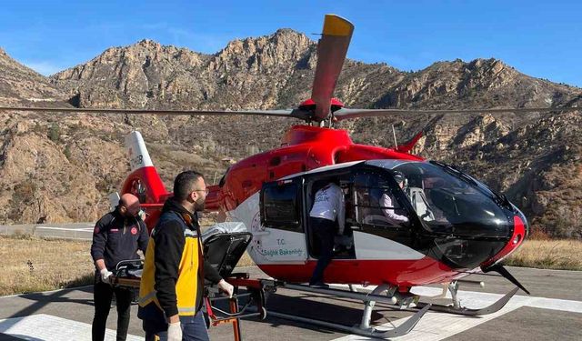 Ambulans helikopter 70 yaşındaki hasta için havalandı