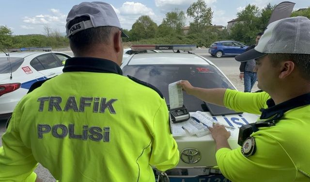 83 araç trafikten men edildi 23 sürücüye alkolden işlem yapıldı