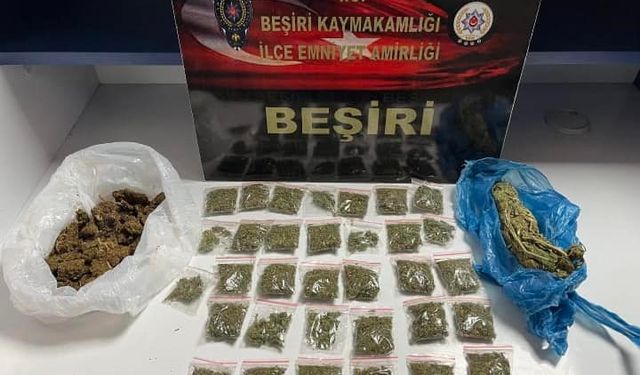 Beşiri’de bir evde uyuşturucu madde ele geçirildi