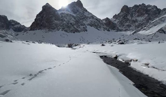 Cennet ve Cehennem Vadisi karla kapandı