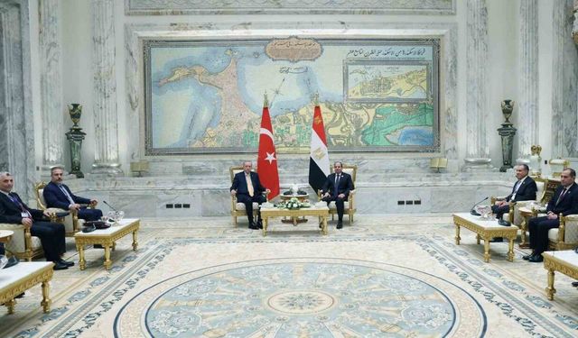 Cumhurbaşkanı Erdoğan, Mısır Cumhurbaşkanı es-Sisi ile görüştü