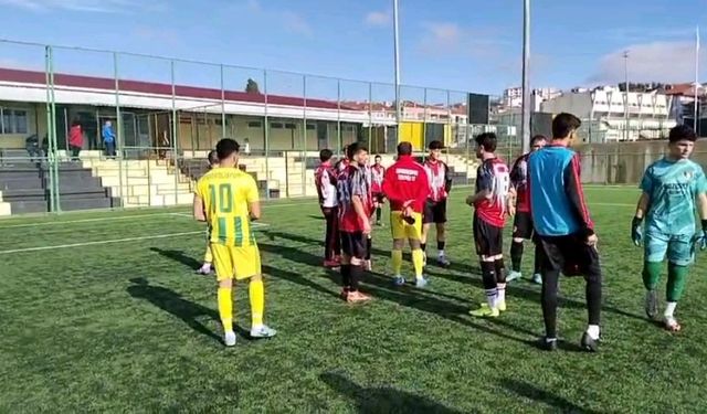 Edirne Süper Amatör Lig’de güvenlik güçlerinin gecikmesinden dolayı maç ertelendi