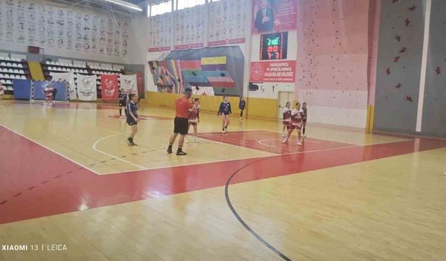 Elazığ’da şampiyon Bingöl Spor Lisesi