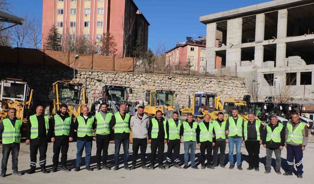 Hakkari belediyesi karla mücadeleye hazır