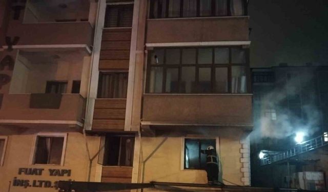 Karabük’te apartmanda korkutan yangın