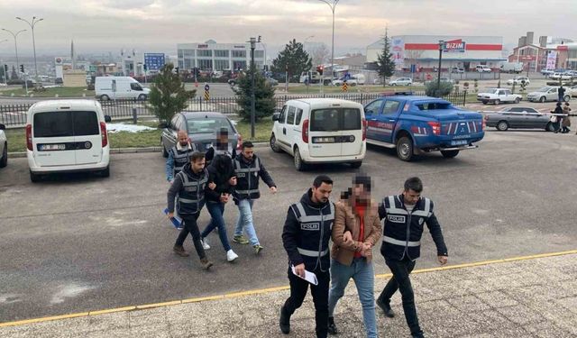 Karaman’da 3 kişi dolandırıcılıktan tutuklandı