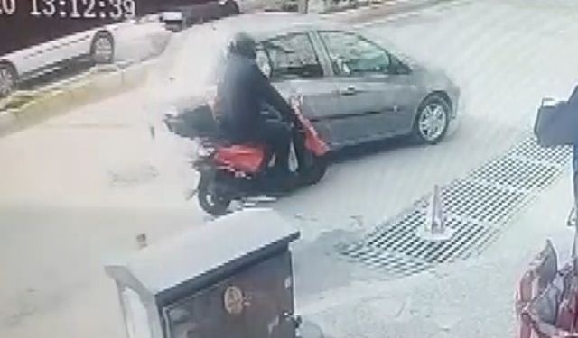 Motosiklete çarpıp kaçtı: Kaza güvenlik kameralarına yansıdı