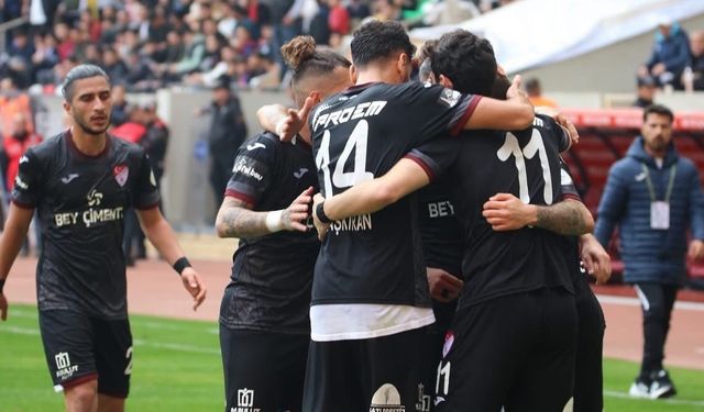 TFF 2. Lig: Mersin İdmanyurdu Futbol A.Ş.: 2 - Elazığspor: 3