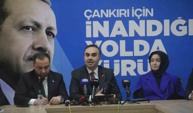 Sanayi ve Teknoloji Bakanı Kacır: "22 yıl önce İHA nedir bilmezdik, aklımıza İhlas Haber Ajansı gelirdi"
