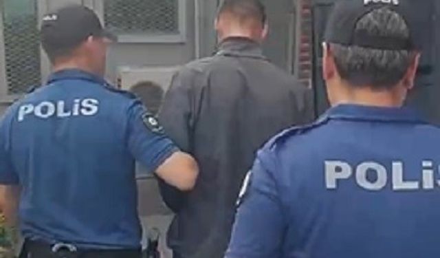 42 hırsızlık suçundan 30 yılla aranıyordu, polisten kaçamadı
