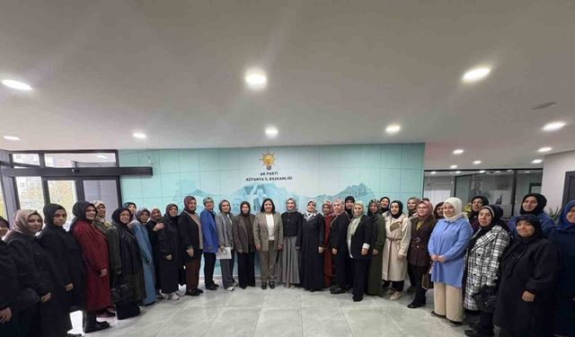AK Parti Kütahya İl Kadın Kolları’ndan Değerlendirme ve İstişare Toplantısı