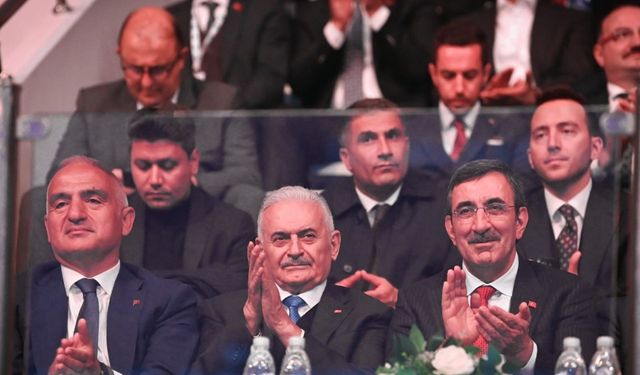 Bakan Ersoy: "Erzurum, geçmişle geleceği, Doğu ile Batı’yı birleştiren canlı bir köprüdür"