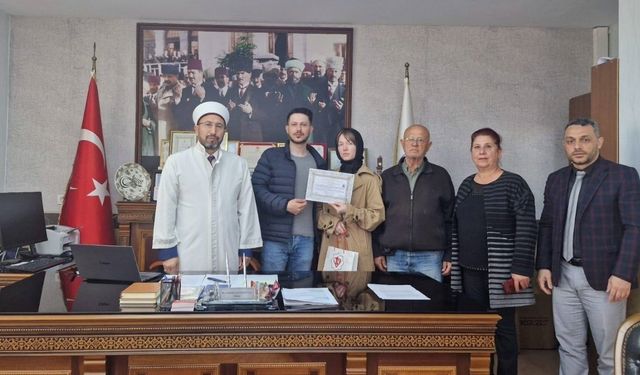 Bandırma’da Rus Vatandaşı Erina, müslüman oldu