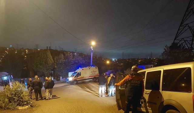 Bina çökme tehlikesiyle karşı karşıya kaldı: Aileler tahliye edildi