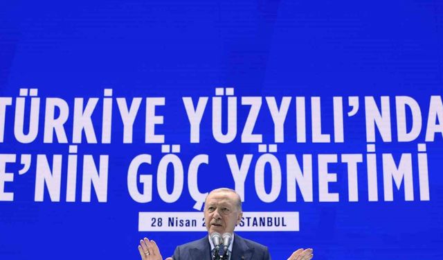 Cumhurbaşkanı Recep Tayyip Erdoğan: "Suriye’de istikrar sağlandıkça geri dönenlerin sayısı artıyor. Esad rejiminden sonra geri dönüşler 200 bini buldu. Suriye’ye dönen sayısı toplam 931 bin 450 kişi."
