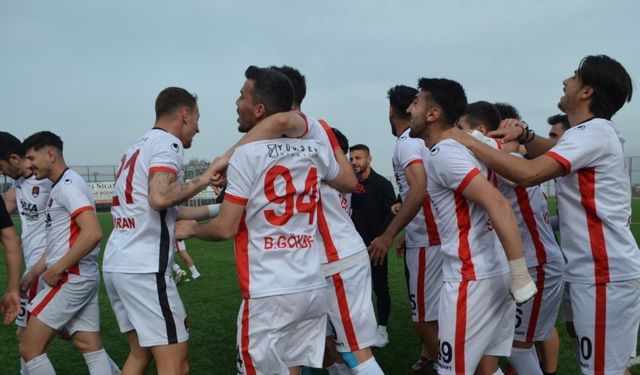 Denizli takımlarından biri düştü, diğeri şampiyon oldu