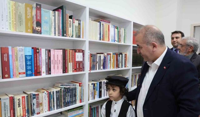 Elazığ’da şehit öğretmen Adnan Baydili’nin adı kütüphaneye verildi