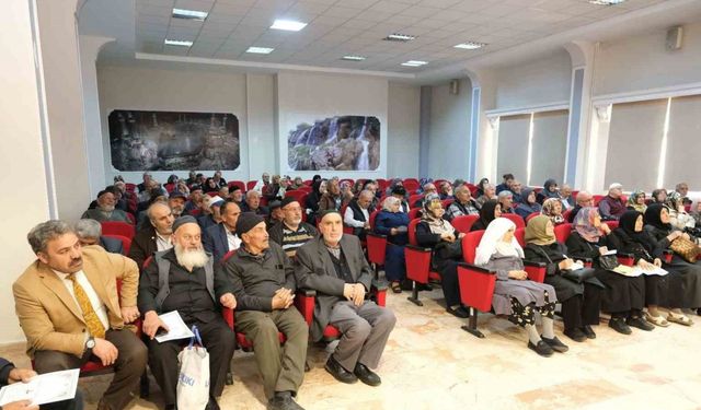 Erzincan’da hacı adayları bilgilendirildi
