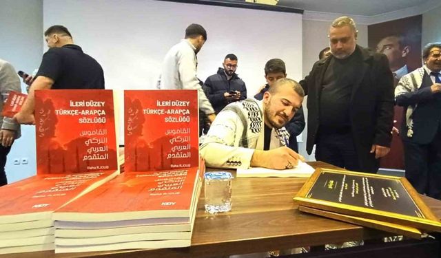 Filistinli Dr. Baha Rjoub’dan ’İleri Düzey Türkçe-Arapça’ sözlük