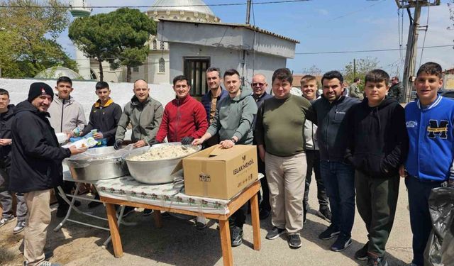 Geleneksel köy hayrında binlerce kişi buluştu
