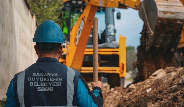 Hendek Uzunçarşı’nın 2 kilometrelik içme suyu altyapısı yenileniyor