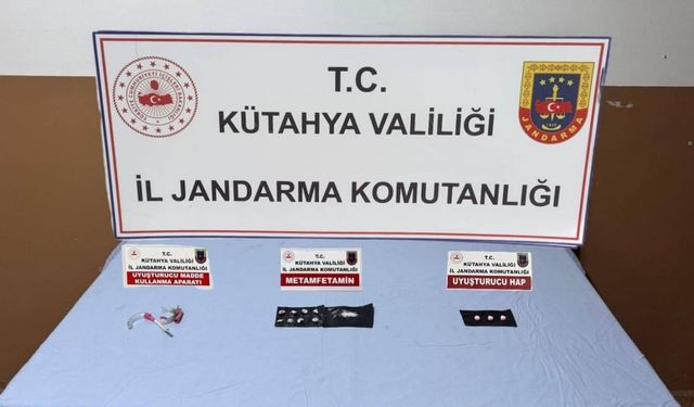 Kütahya’da jandarmadan uyuşturucu operasyonu: 3 gözaltı