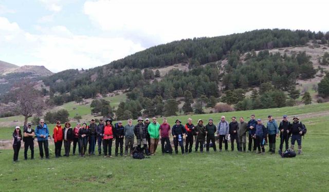 Muhteşem manzarada 17 kilometrelik yürüyüş