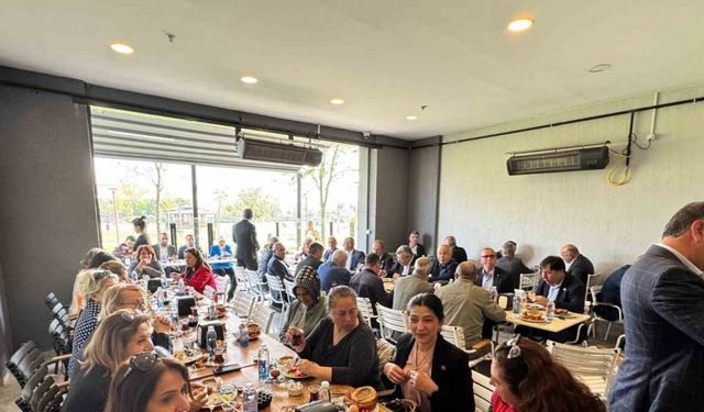 Nilüfer’de muhtarlar ile AK Parti Nilüfer teşkilatı bir araya geldi