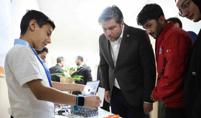Öğrencilerin hazırladığı projeler, bilim merkezinde görücüye çıktı