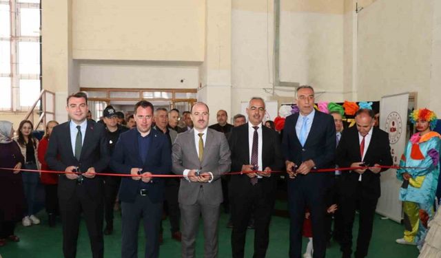 Oltu’da ev hanımlarına mesleki eğitim desteği