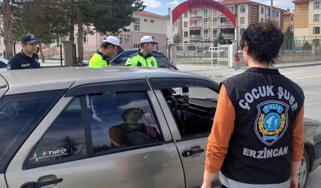 Polis ekiplerince okul çevreleri güvenli hale getiriliyor