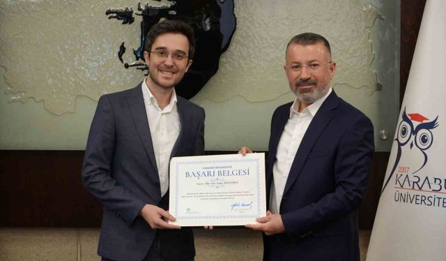 Rektör Kırışık’tan Anatomi Alanınında Türkiye Birinciliği Kazanan Akademisyene Ödül