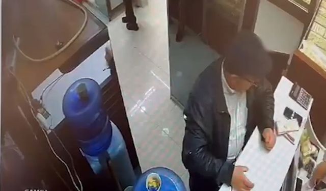 Sahte altın satarak kuyumcuları dolandıran 2 kişi yakalandı