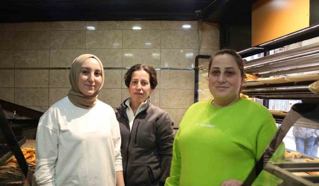 Simitten ekmeğe fırında her şeyi yapıyor