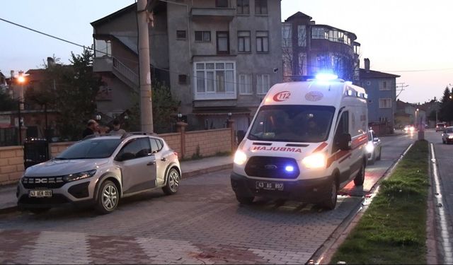 Tavşanlı’da otomobil ile motosiklet çarpıştı: 2 yaralı