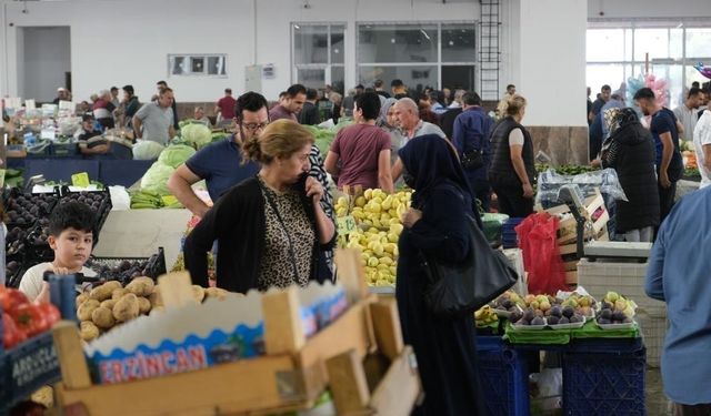 Tüketici güven endeksi Nisan ayında 83,9 oldu