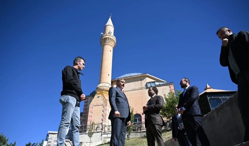 Abdurrahman Gazi’de çevre düzenlemesi sürüyor