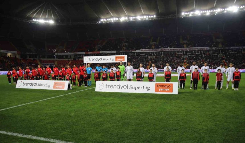 Gaziantep FK ile Beşiktaş 11. randevuda