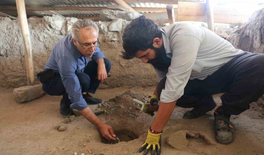 Keşfedilen bin yıllık sanayi sitesinin 150 yıl öncesine kadar kullanıldığı ortaya çıktı