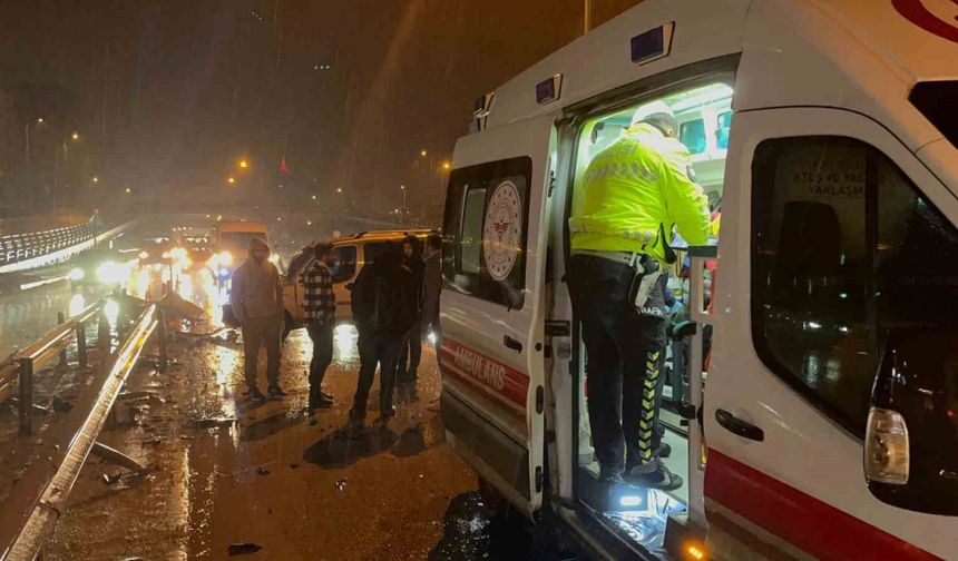 Antakya’da refüje çarpan aracın sürücüsü yaralandı