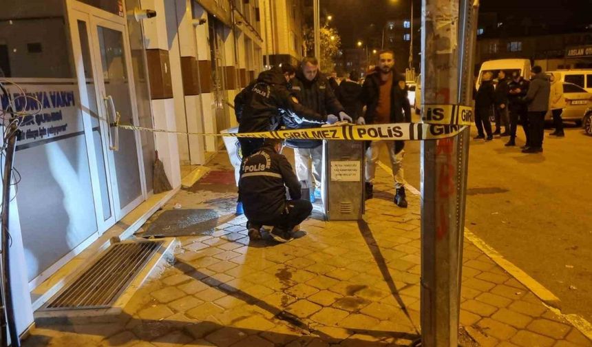 Iğdır’da AK Parti il binasına molotoflu saldırı