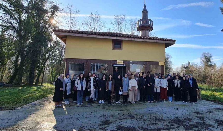 Üniversite öğrencileri, Sakarya’nın tarihini gezerek öğrendi