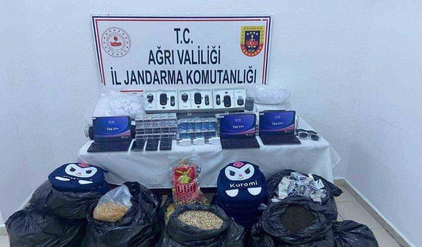 Ağrı’da Jandarma ekiplerinden kaçakçılık operasyonu: 4 gözaltı