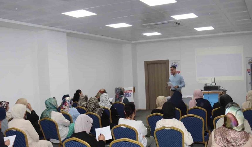 Elazığ Belediyesi, kadınlara yönelik e-ticaret eğitimi veriyor