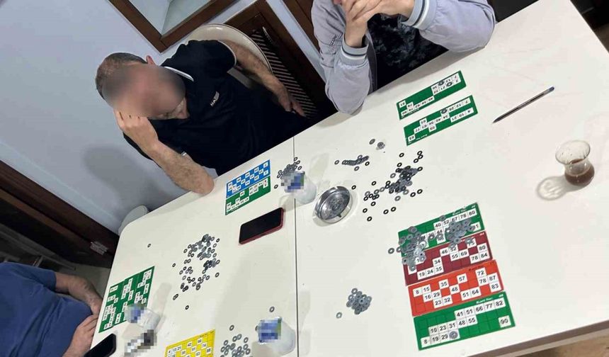 Kumar oynatıp canlı yayınladı, polis baskın yaptı