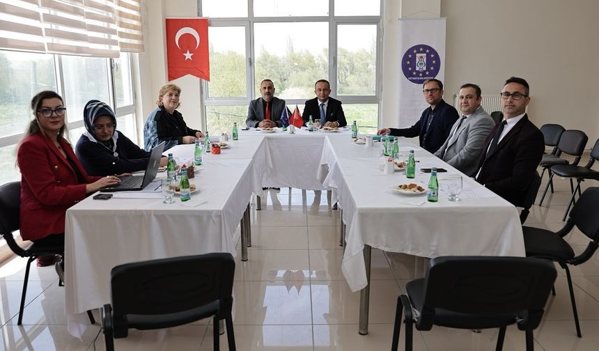 Kütahya İŞGEM’de yeni girişimcilere destek