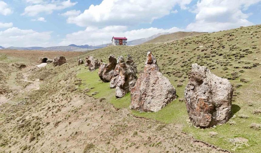 "Nemrut’un develeri" tahrip oluyor